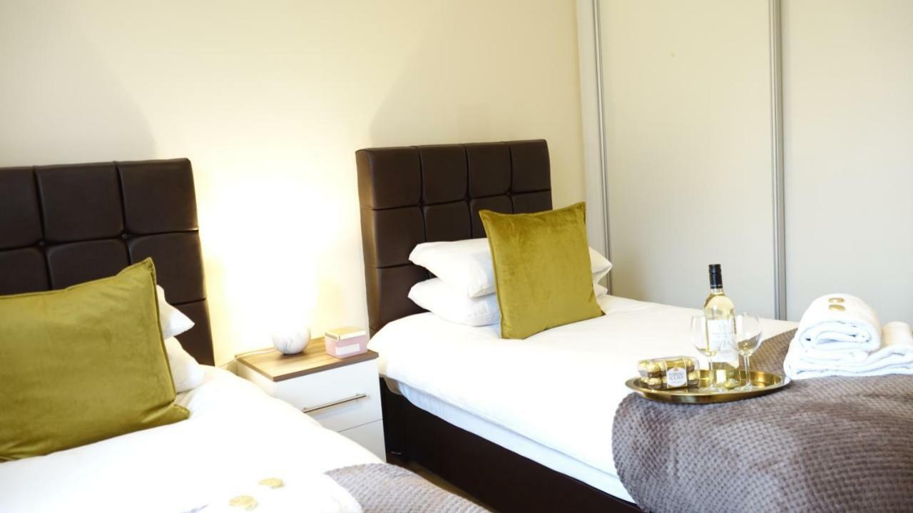 Luxury 2 Bed 2 Bath - Free Parking - 5Min To Airport - Sleeps 6 Apartment Ashford  Luaran gambar