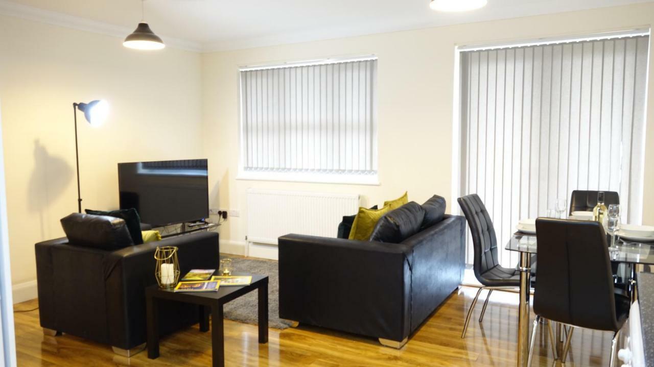 Luxury 2 Bed 2 Bath - Free Parking - 5Min To Airport - Sleeps 6 Apartment Ashford  Luaran gambar