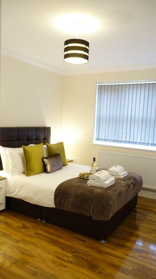Luxury 2 Bed 2 Bath - Free Parking - 5Min To Airport - Sleeps 6 Apartment Ashford  Luaran gambar