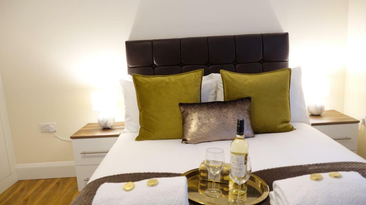 Luxury 2 Bed 2 Bath - Free Parking - 5Min To Airport - Sleeps 6 Apartment Ashford  Luaran gambar
