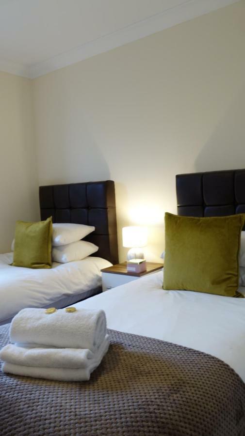 Luxury 2 Bed 2 Bath - Free Parking - 5Min To Airport - Sleeps 6 Apartment Ashford  Luaran gambar