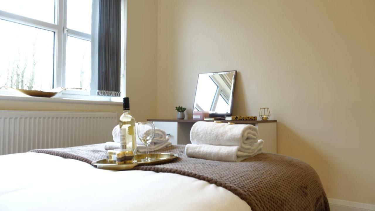 Luxury 2 Bed 2 Bath - Free Parking - 5Min To Airport - Sleeps 6 Apartment Ashford  Luaran gambar