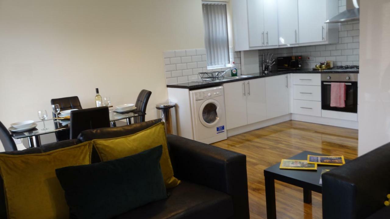 Luxury 2 Bed 2 Bath - Free Parking - 5Min To Airport - Sleeps 6 Apartment Ashford  Luaran gambar