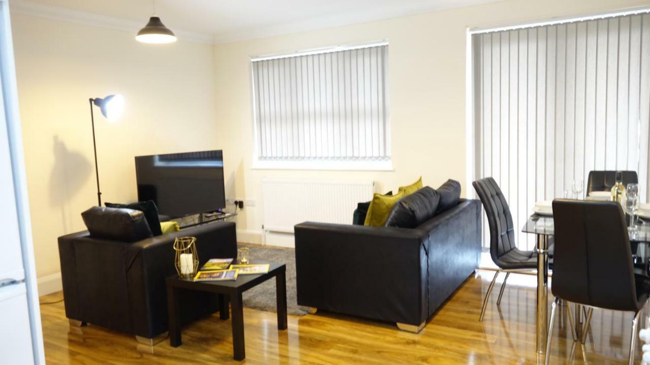 Luxury 2 Bed 2 Bath - Free Parking - 5Min To Airport - Sleeps 6 Apartment Ashford  Luaran gambar