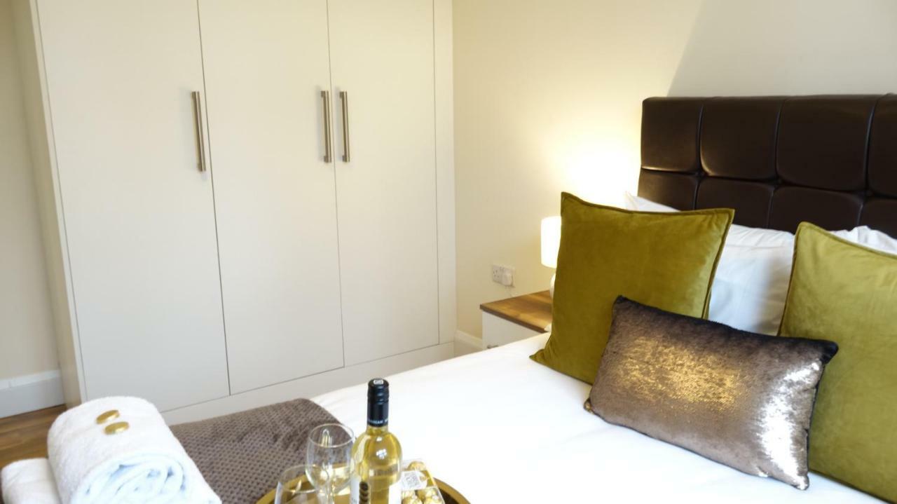 Luxury 2 Bed 2 Bath - Free Parking - 5Min To Airport - Sleeps 6 Apartment Ashford  Luaran gambar