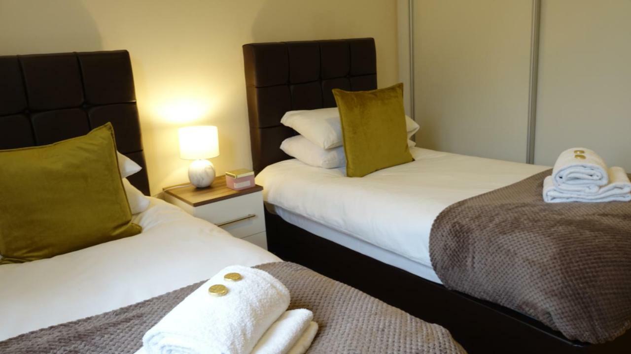 Luxury 2 Bed 2 Bath - Free Parking - 5Min To Airport - Sleeps 6 Apartment Ashford  Luaran gambar