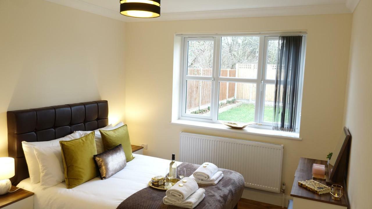 Luxury 2 Bed 2 Bath - Free Parking - 5Min To Airport - Sleeps 6 Apartment Ashford  Luaran gambar